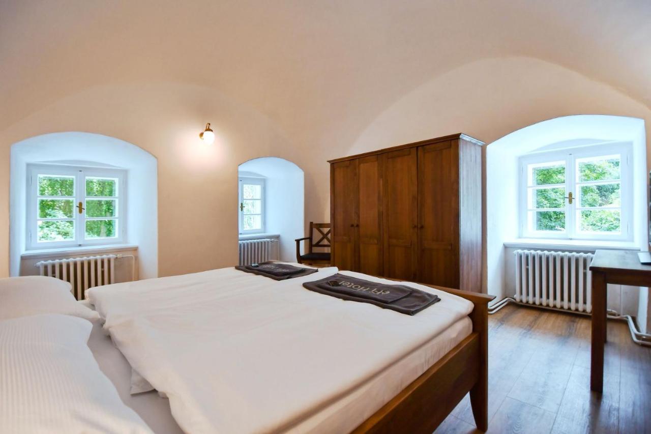 Zamek Racice Hotel Eksteriør billede