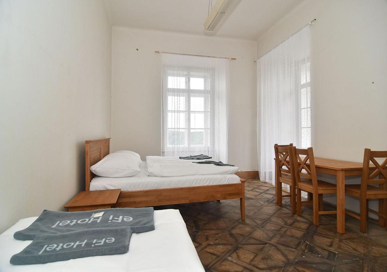 Zamek Racice Hotel Eksteriør billede